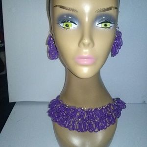 STATEMENT NECKLACE _ PURPLE